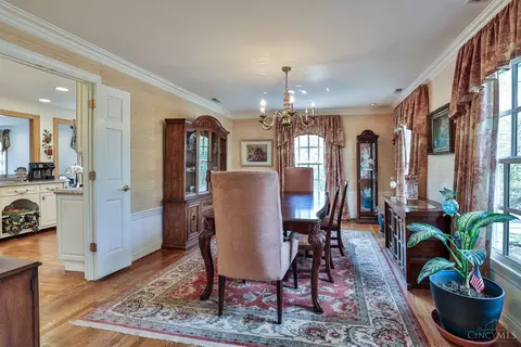 Dining - 4450 Miami Rd, Cincinnati, OH 45243 photo 1 of 3