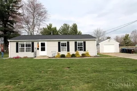 Exterior - 174 Sixth St, Williamsburg, OH 45176 photo 2 of 7