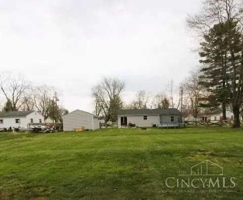 Exterior - 174 Sixth St, Williamsburg, OH 45176 photo 6 of 7