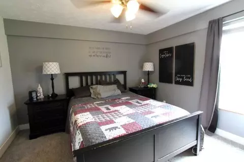 Bedroom - 174 Sixth St, Williamsburg, OH 45176 photo 2 of 6