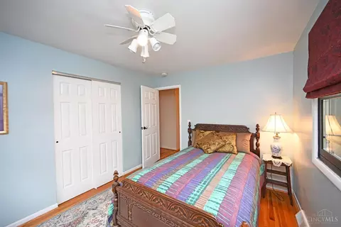 Bedroom - 9507 Southgate Dr, Blue Ash, OH 45241 photo 6 of 8