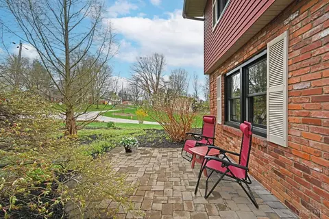 Exterior - 9507 Southgate Dr, Blue Ash, OH 45241 photo 4 of 11