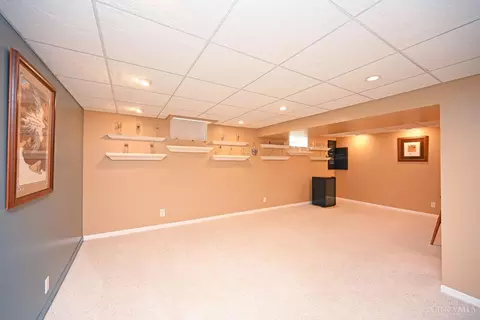 Living - 9507 Southgate Dr, Blue Ash, OH 45241 photo 5 of 6