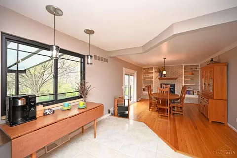 Living - 9507 Southgate Dr, Blue Ash, OH 45241 photo 3 of 6