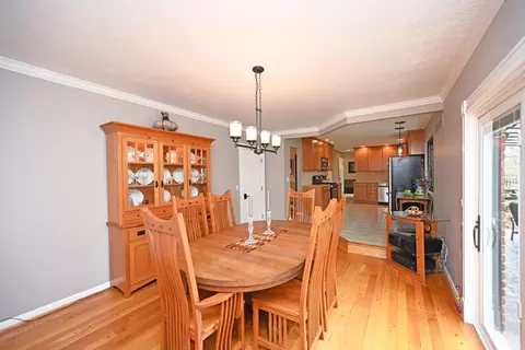 Dining - 9507 Southgate Dr, Blue Ash, OH 45241 photo 2 of 3