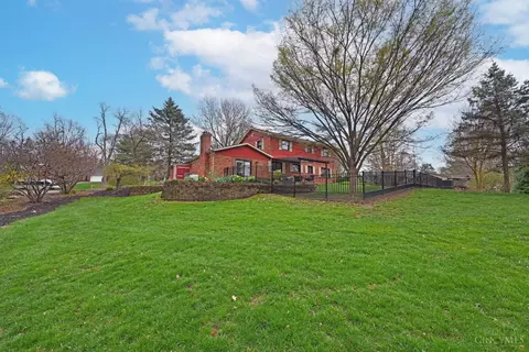 View/Area - 9507 Southgate Dr, Blue Ash, OH 45241 photo 2 of 2