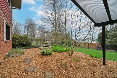 Exterior - 9507 Southgate Dr, Blue Ash, OH 45241 photo 8 of 11