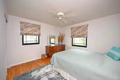 Bedroom - 9507 Southgate Dr, Blue Ash, OH 45241 photo 7 of 8