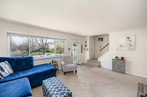 Living - 160 Julep Ln, Cincinnati, OH 45218 photo 1 of 3