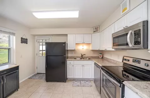 Kitchen - 160 Julep Ln, Cincinnati, OH 45218 photo 1 of 3