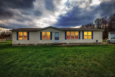 4213 E Fork Hills Dr, Batavia, OH 45103