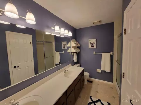 Bath - 6009 Hickorytree Ct, Cincinnati, OH 45233 photo 6 of 6