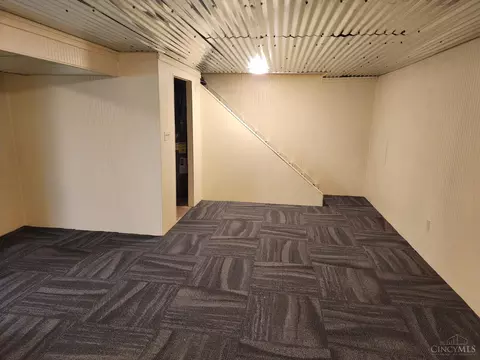 Bedroom - 6009 Hickorytree Ct, Cincinnati, OH 45233 photo 5 of 5