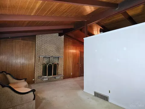 Living - 6301 Rapid Run Rd, Cincinnati, OH 45233 photo 1 of 4