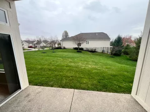 Exterior - 3534 Macpherson Pl, Cincinnati, OH 45245 photo 5 of 7