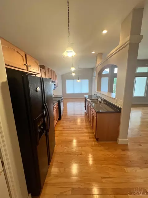 Kitchen - 3534 Macpherson Pl, Cincinnati, OH 45245 photo 1 of 8
