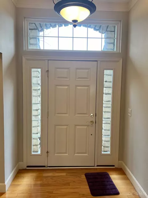 Entry Way - 3534 Macpherson Pl, Cincinnati, OH 45245 photo 1 of 3