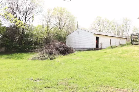 Exterior - 5850 Berte St, Cincinnati, OH 45230 photo 2 of 5
