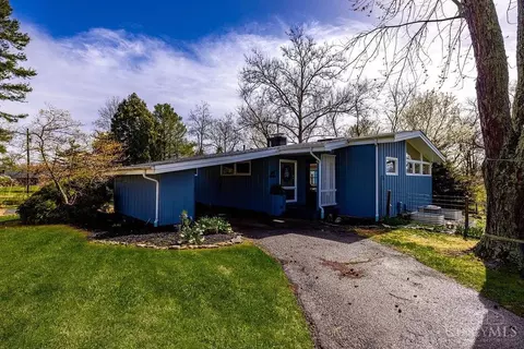137 Hilltop Rd, Oxford, OH 45056