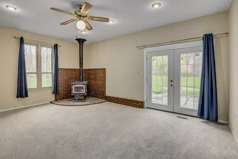 Living - 8540 Whitegate Dr, Morrow, OH 45152 photo 3 of 6