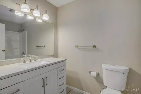 Bath - 8540 Whitegate Dr, Morrow, OH 45152 photo 2 of 3