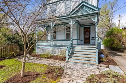 Exterior - 3205 Bishop St, Cincinnati, OH 45220 photo 6 of 19