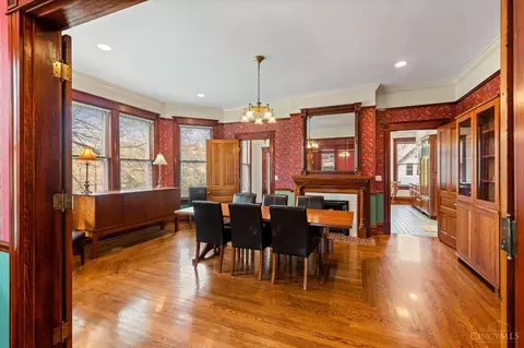 Dining - 3205 Bishop St, Cincinnati, OH 45220 photo 1 of 5