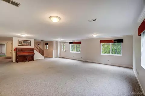 Exterior - 10529 Mill Rd, Cincinnati, OH 45240 photo 5 of 23
