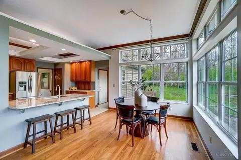 Dining - 10529 Mill Rd, Cincinnati, OH 45240 photo 7 of 8