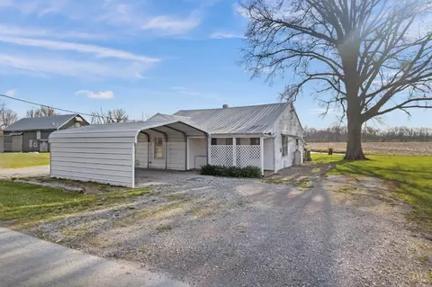 11398 Colthar Rd, Bethel, OH 45106