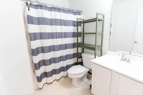 Bath - 7512 Centennial Falls Ln, Maineville, OH 45039 photo 1 of 4