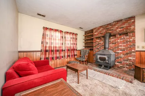 Living - 116 Lellan Ave, Harrison, OH 45030 photo 4 of 6