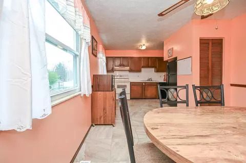 Dining - 116 Lellan Ave, Harrison, OH 45030 photo 2 of 2