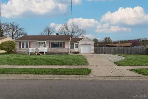 3208 Raymond Dr, Middletown, OH 45042