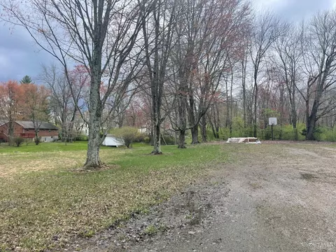 741 Center St, Blanchester, OH 45107 photo 6