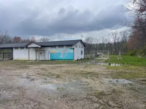 741 Center St, Blanchester, OH 45107 photo 4