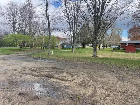 741 Center St, Blanchester, OH 45107 photo 5