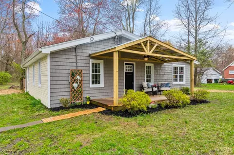 1862 Carnes Rd, New Richmond, OH 45157