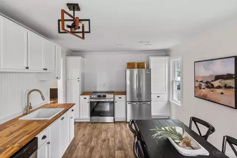 Kitchen - 1862 Carnes Rd, New Richmond, OH 45157 photo 6 of 6