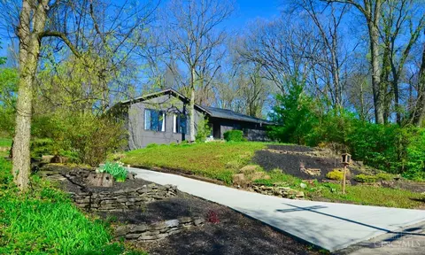 315 Whitthorne Dr, Wyoming, OH 45215