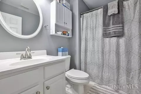 Bath - 4294 W Fork Rd #15, Cincinnati, OH 45247 photo 1 of 2
