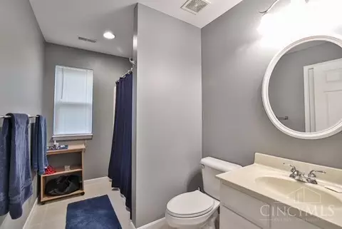 Bath - 4294 W Fork Rd #15, Cincinnati, OH 45247 photo 2 of 2