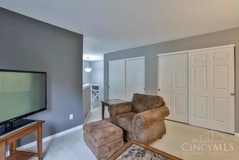 Living - 4294 W Fork Rd #15, Cincinnati, OH 45247 photo 5 of 7