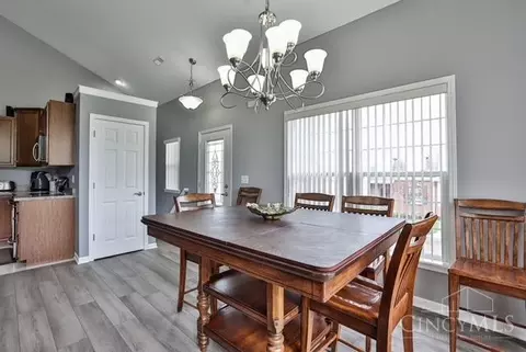 Dining - 4294 W Fork Rd #15, Cincinnati, OH 45247 photo 1 of 3