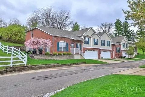 Exterior - 4294 W Fork Rd #15, Cincinnati, OH 45247 photo 2 of 5