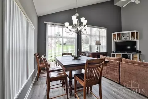 Dining - 4294 W Fork Rd #15, Cincinnati, OH 45247 photo 2 of 3