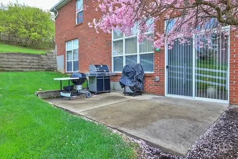 Exterior - 4294 W Fork Rd #15, Cincinnati, OH 45247 photo 3 of 5