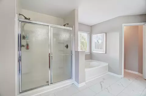 Bath - 8327 Pine Run Dr, Cincinnati, OH 45244 photo 3 of 4