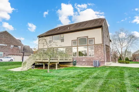 Exterior - 8327 Pine Run Dr, Cincinnati, OH 45244 photo 5 of 11