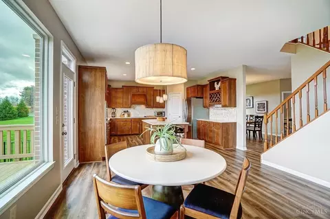 Dining - 8327 Pine Run Dr, Cincinnati, OH 45244 photo 3 of 7